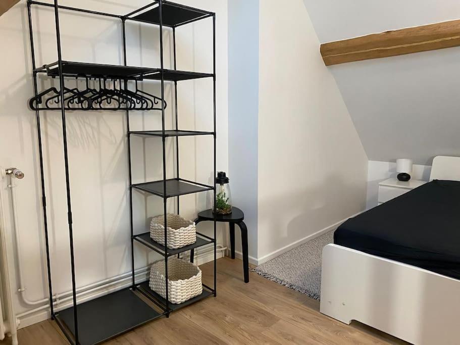 Appart Renove En Duplex Avec Terrasse Et Garage Bouleurs Екстериор снимка